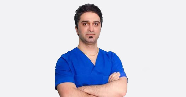 دکتر حسین کرم نژاد جراح بینی استخوانی در شیراز